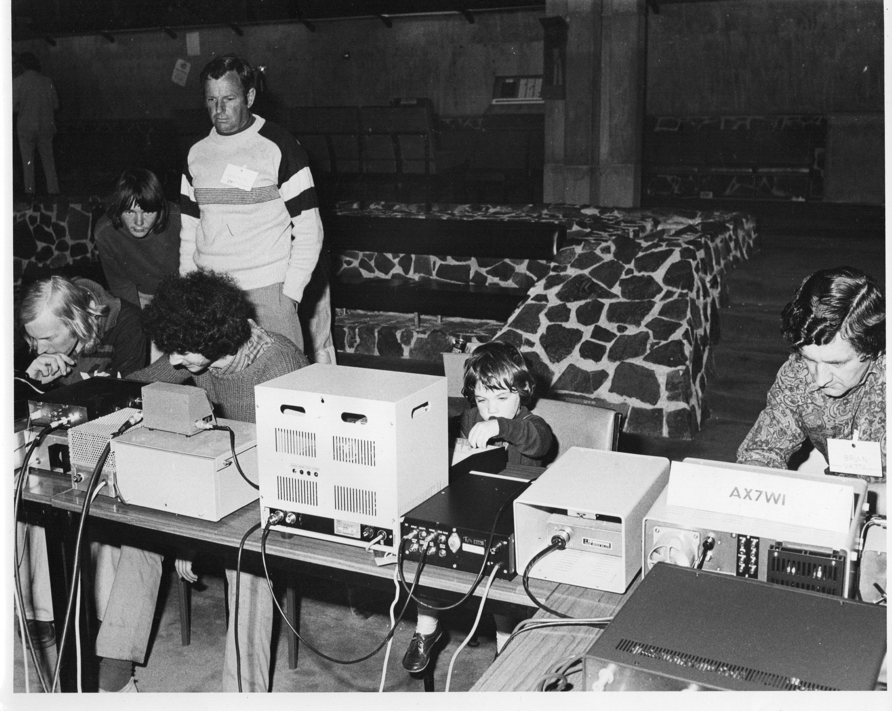 12 AX7WI videoteletype