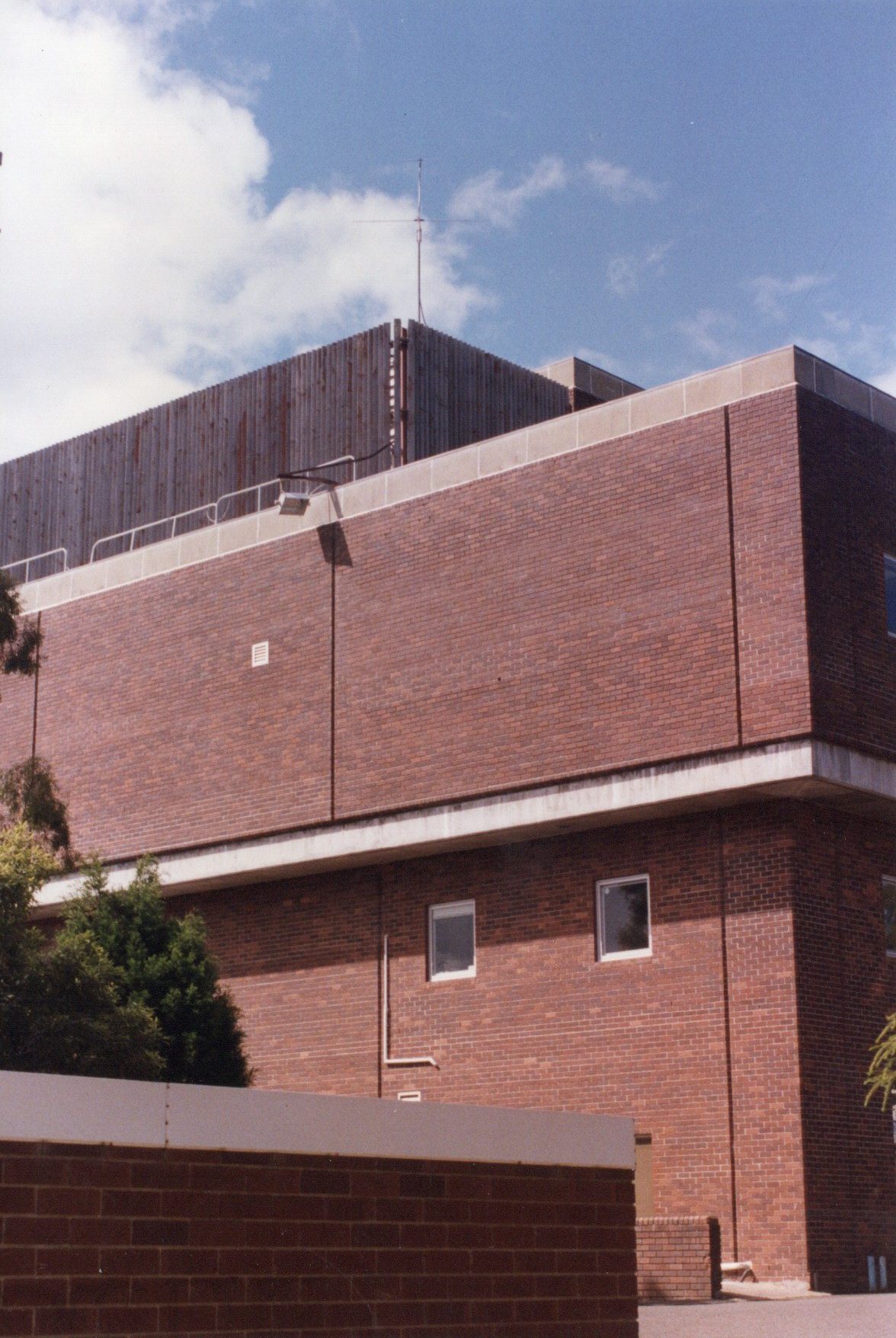 13 Antenna at Mt Nelson