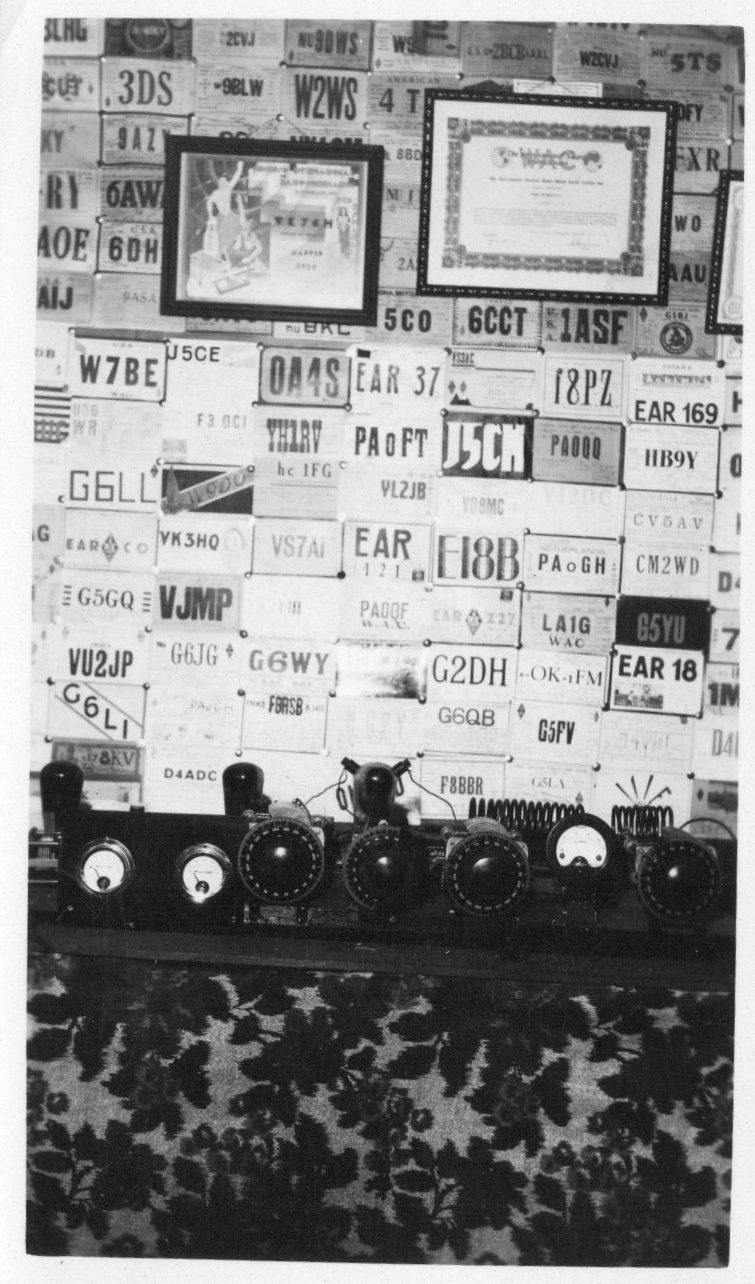 1933 b