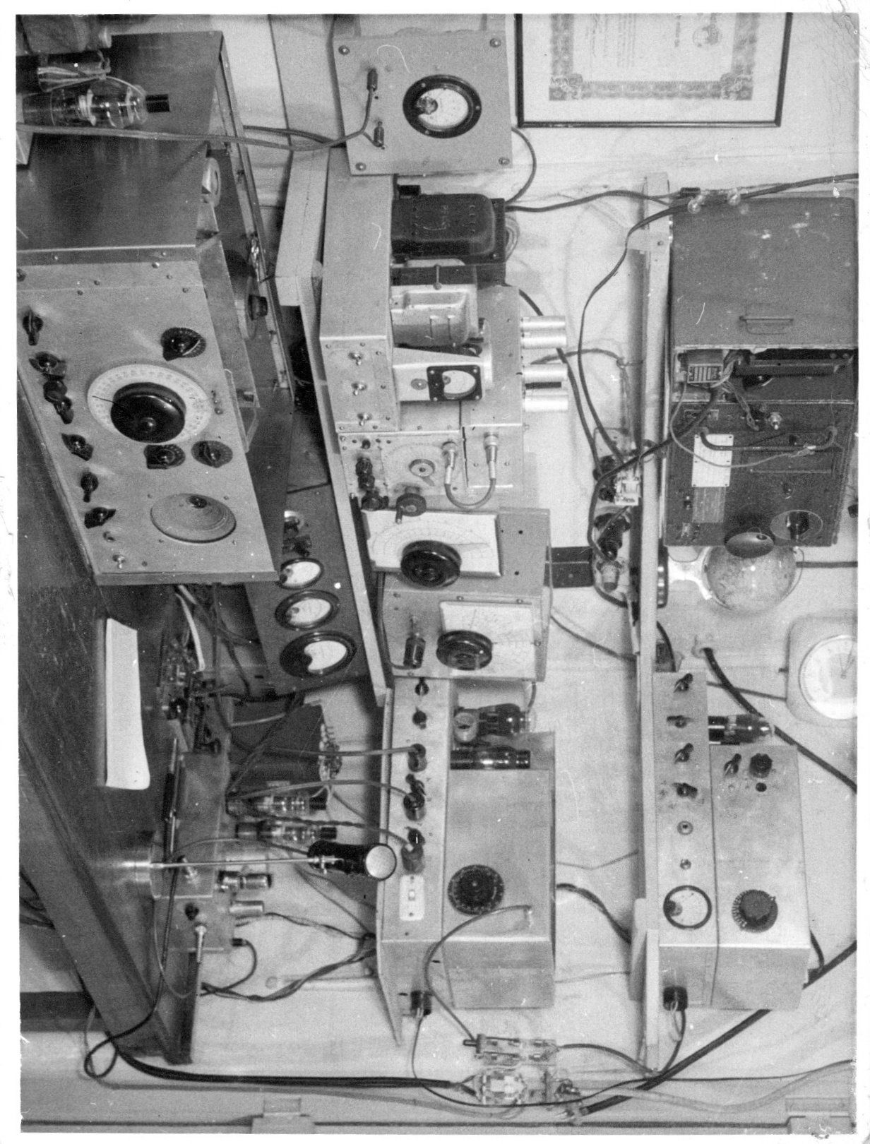 1950 Len Crook VK7BQ station