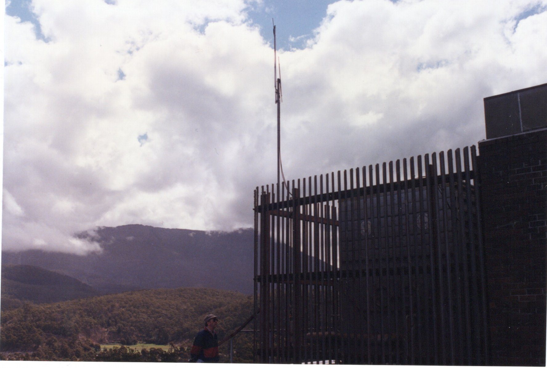 5 Antenna installed at Mt Nelson