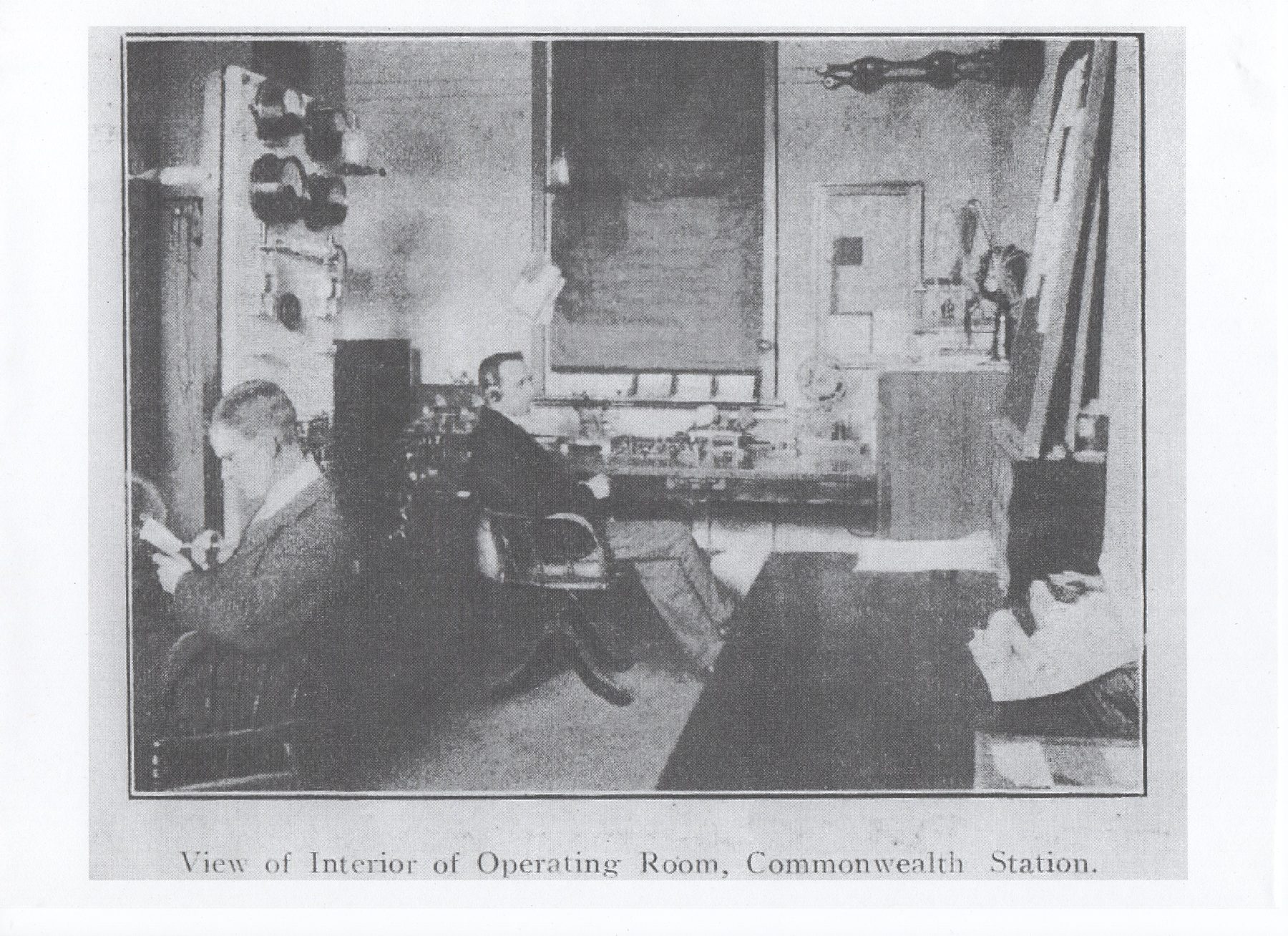 Comm station