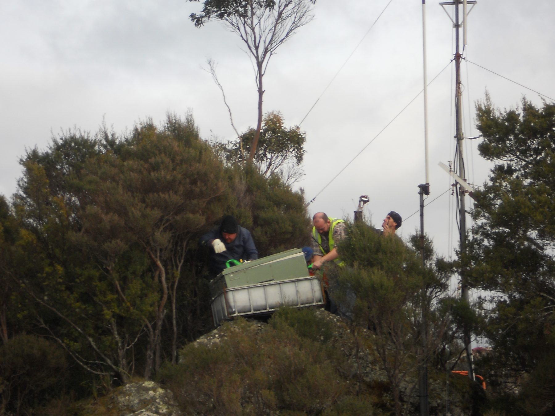 Mt Duncan replacement batteries 2012 (17)