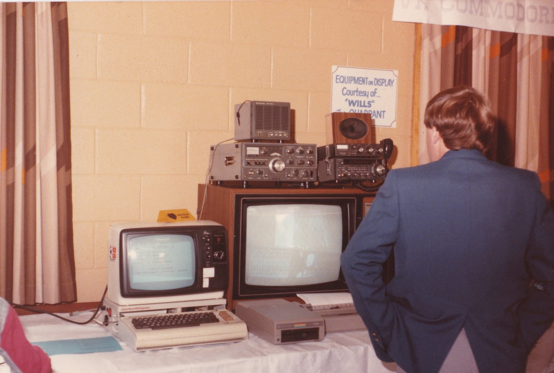 Tas Hamfest Aust Maritime College 019