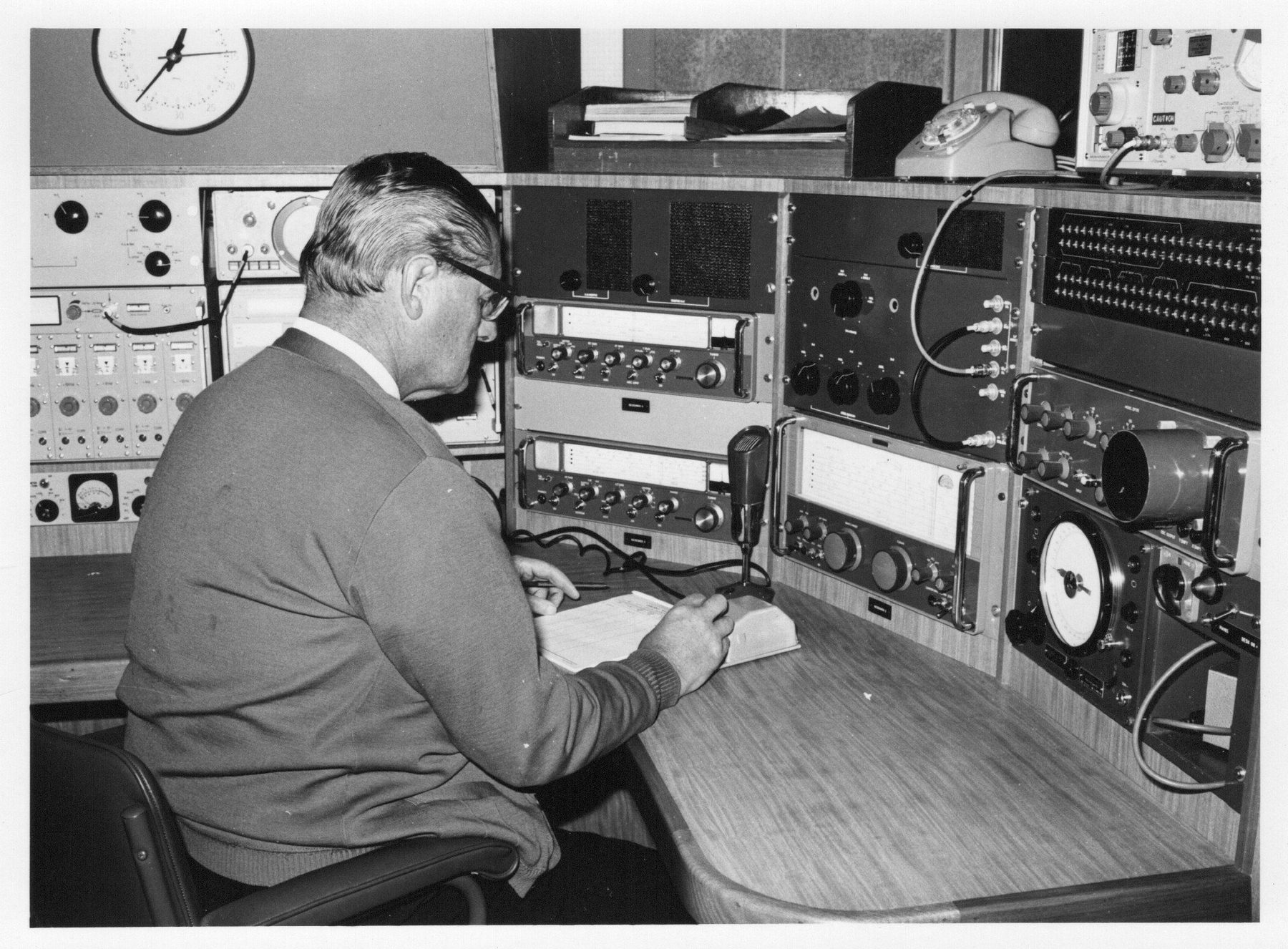 UHF and VHF monitoring