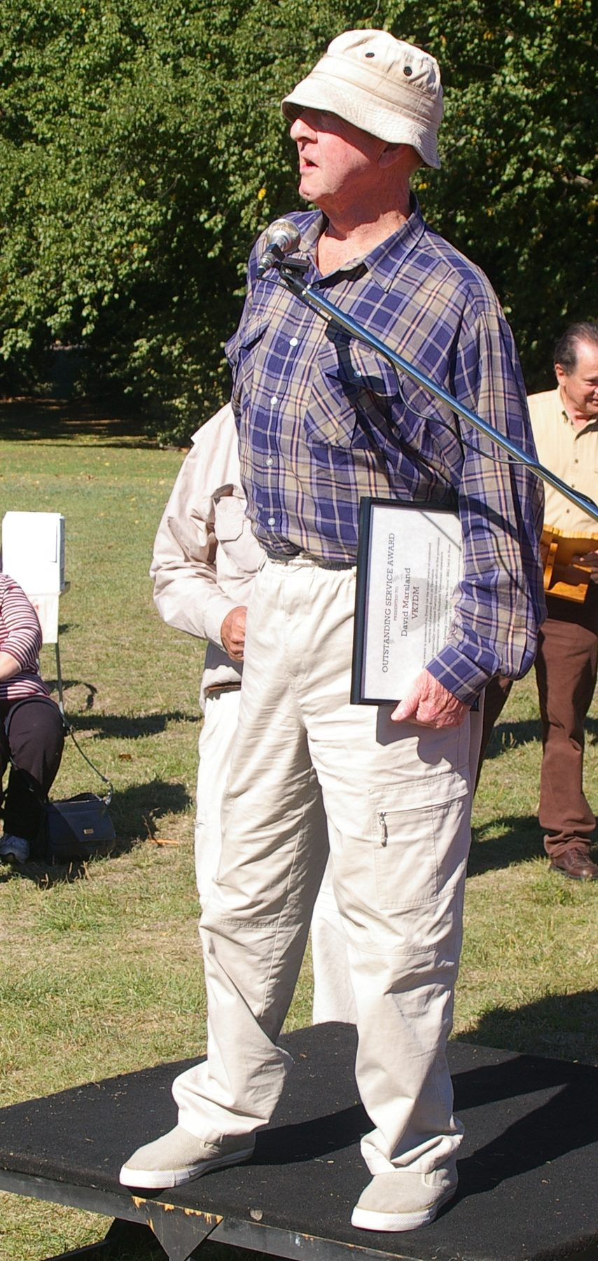 vk7dm Award
