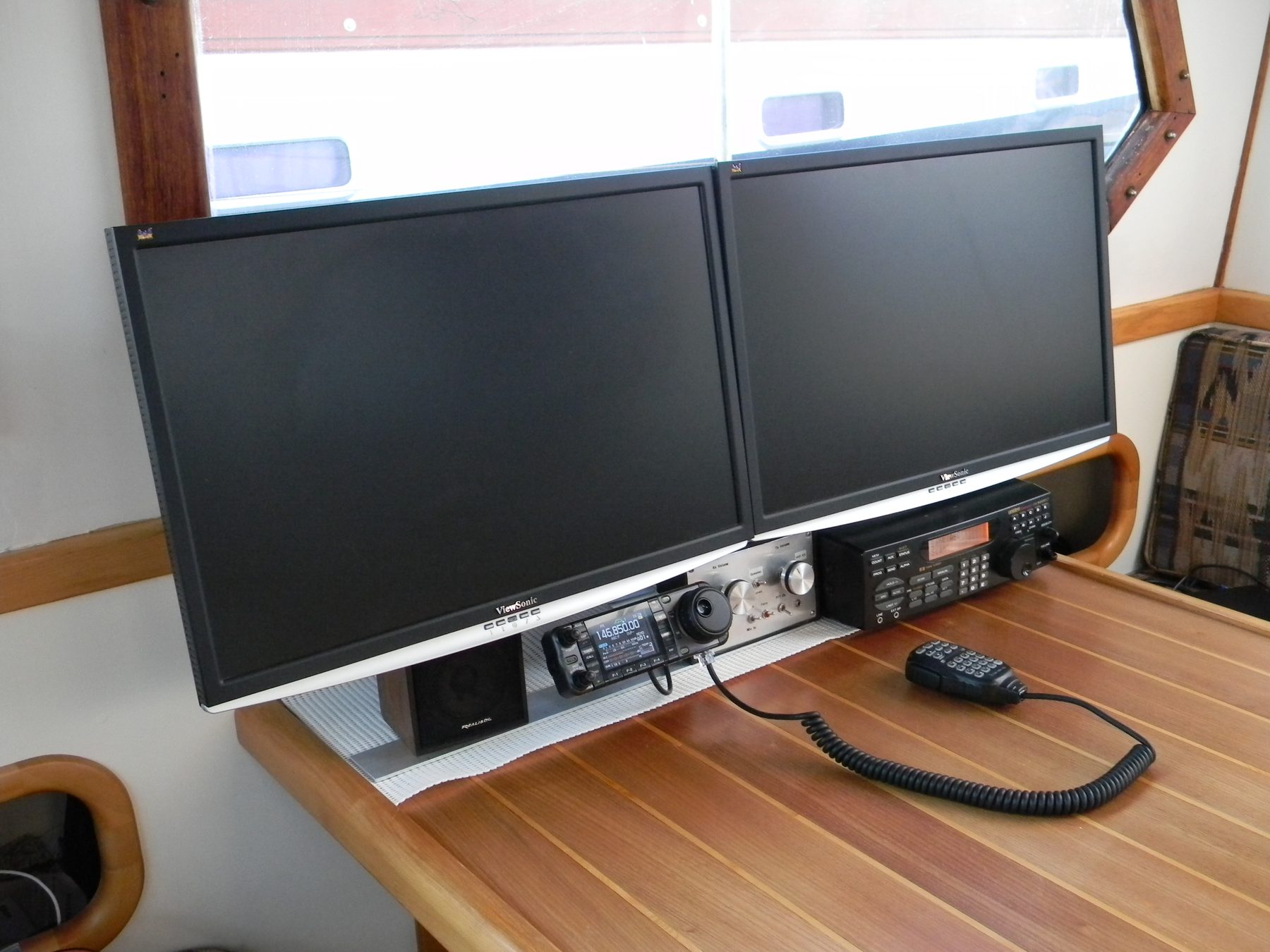 VK7FB MM Junie Too 2010 Shack
