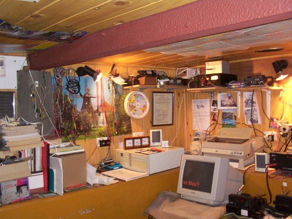 VK7KY Max Hardstaff SK Radio Room (4)