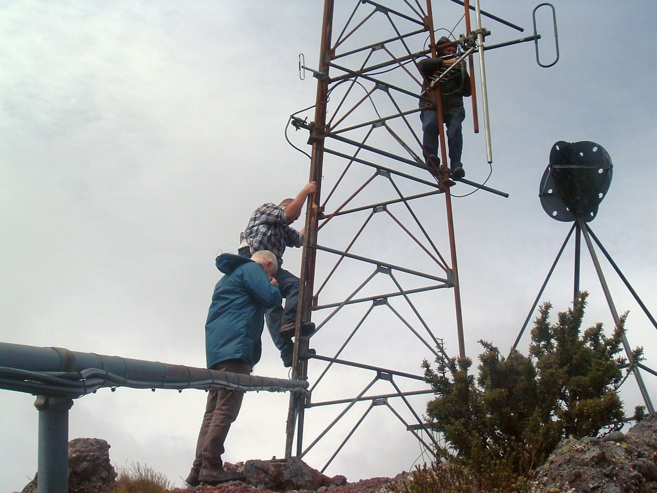 VK7RVP Antenna work