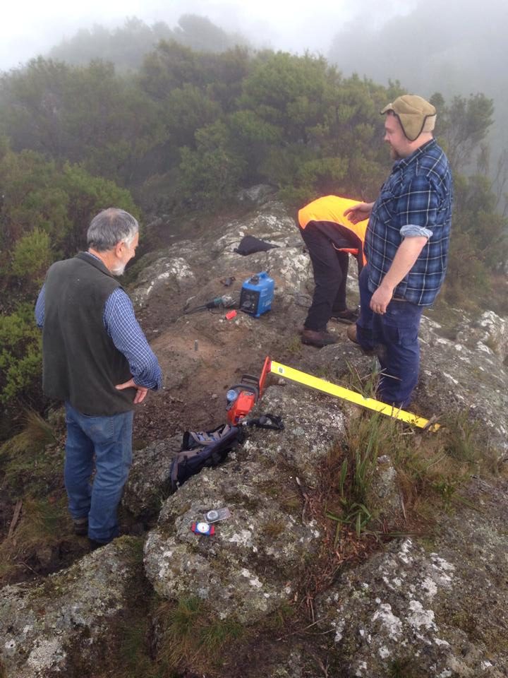 Windson VK7EM Dion VK7DB preparing new twr base Mt Duncan